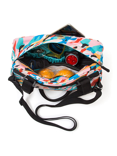 Po Campo Domino Bicycle Handlebar Bag in color || Waves