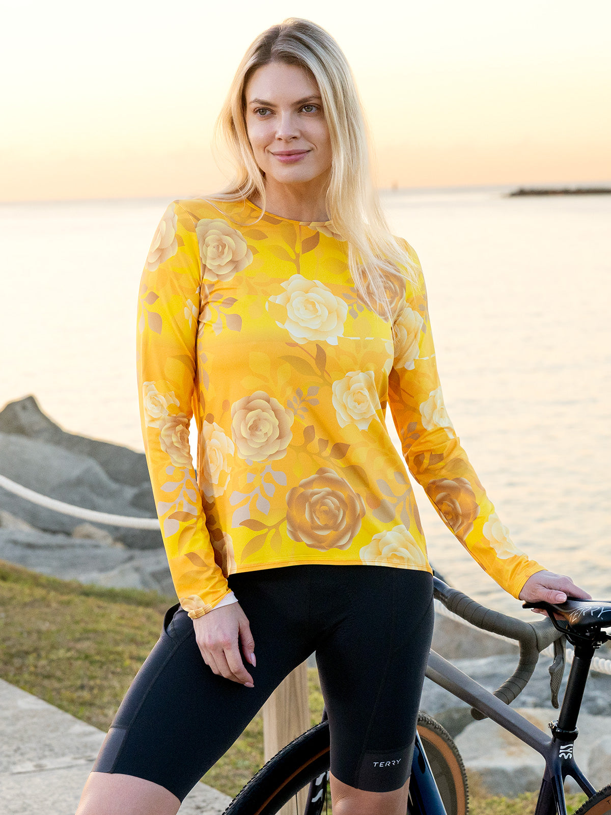 Terry Soleil Flow Long Sleeve Bike Top in color || Podium Gold