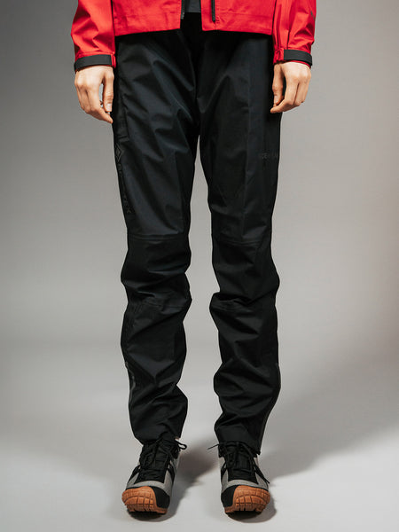 GORE Lupra GORE-TEX Bike Pant in color || Black