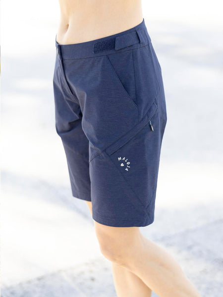Maloja Fingerkraut Baggy Short in color || Night Sky