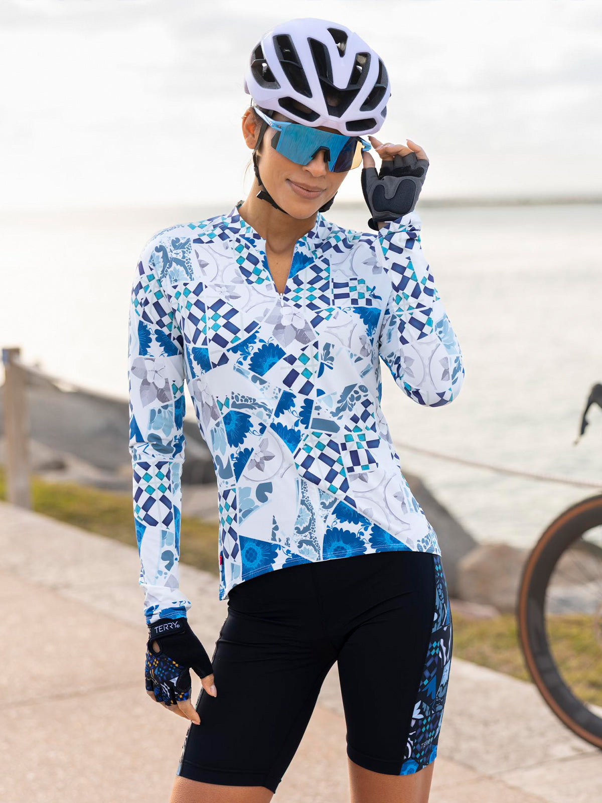 Terry Soleil Long Sleeve Bike Jersey in color || Greek Mosaic