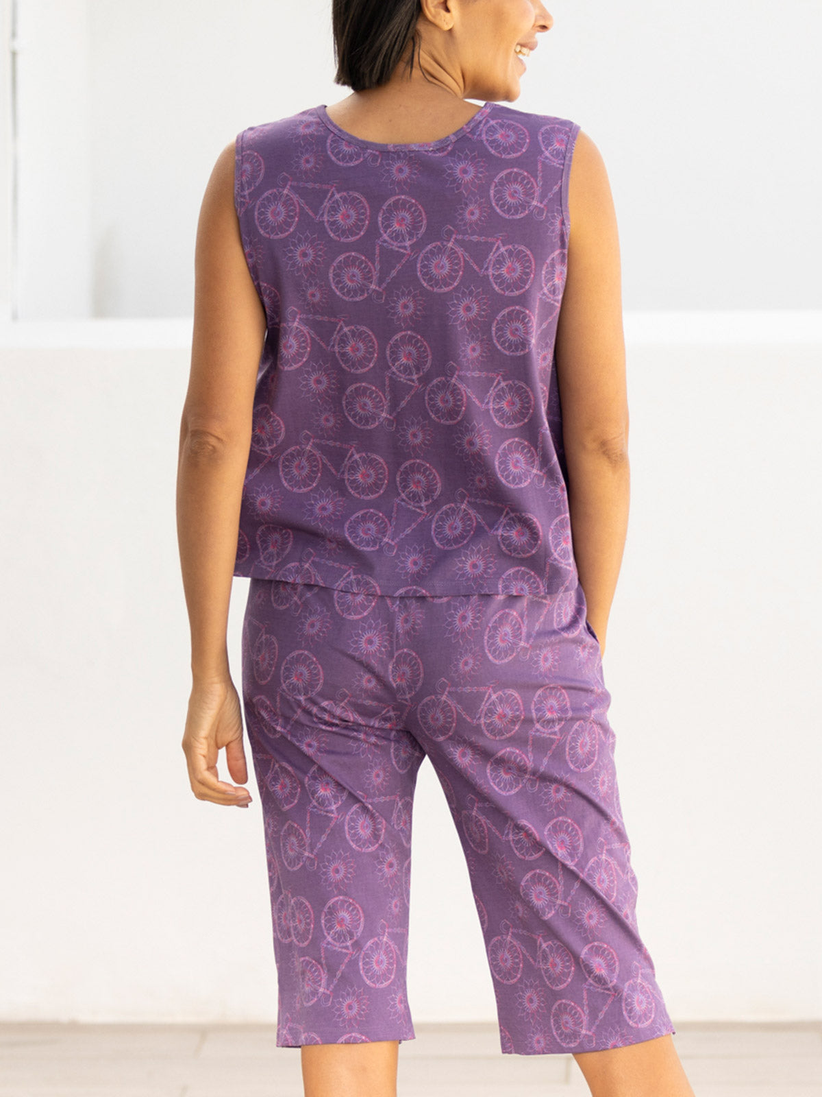 Benares PJ Scoop Tank Plus in color || Plum