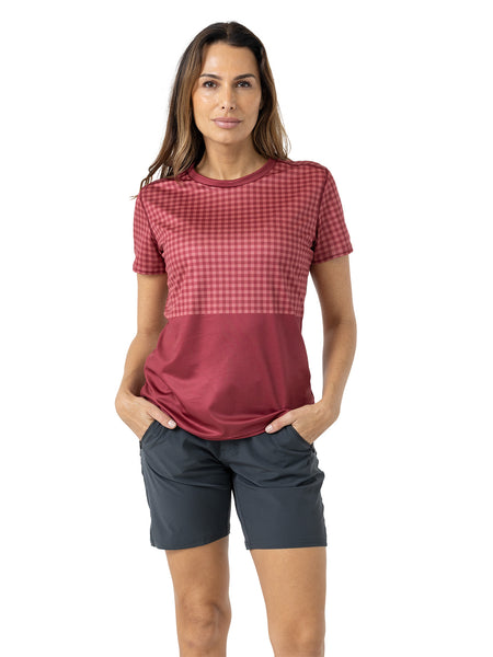 Zoic Maddie Short Sleeve Bike Top in color || Clay