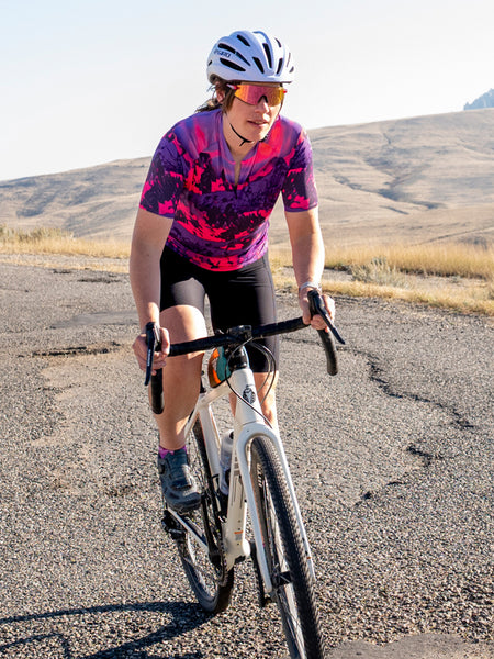 Terry Soleil Short Sleeve Bike Jersey in color || Beartooth Fuchsia
