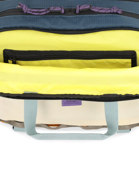 Topo Mountain Crossbody Bag in color || Pond Blue | Spice