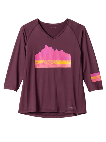 Terry Rover 3/4 Sleeve Top in color || Wine | Mountainscape