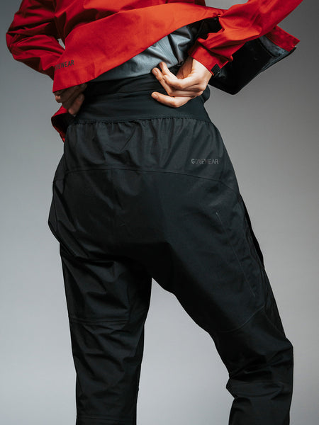 GORE Lupra GORE-TEX Bike Pant in color || Black