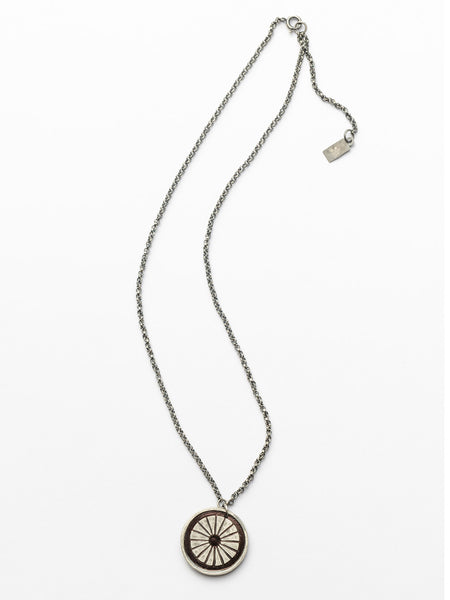 Jennifer Kahn Designs Wheel Pendant and Chain in color || Silver