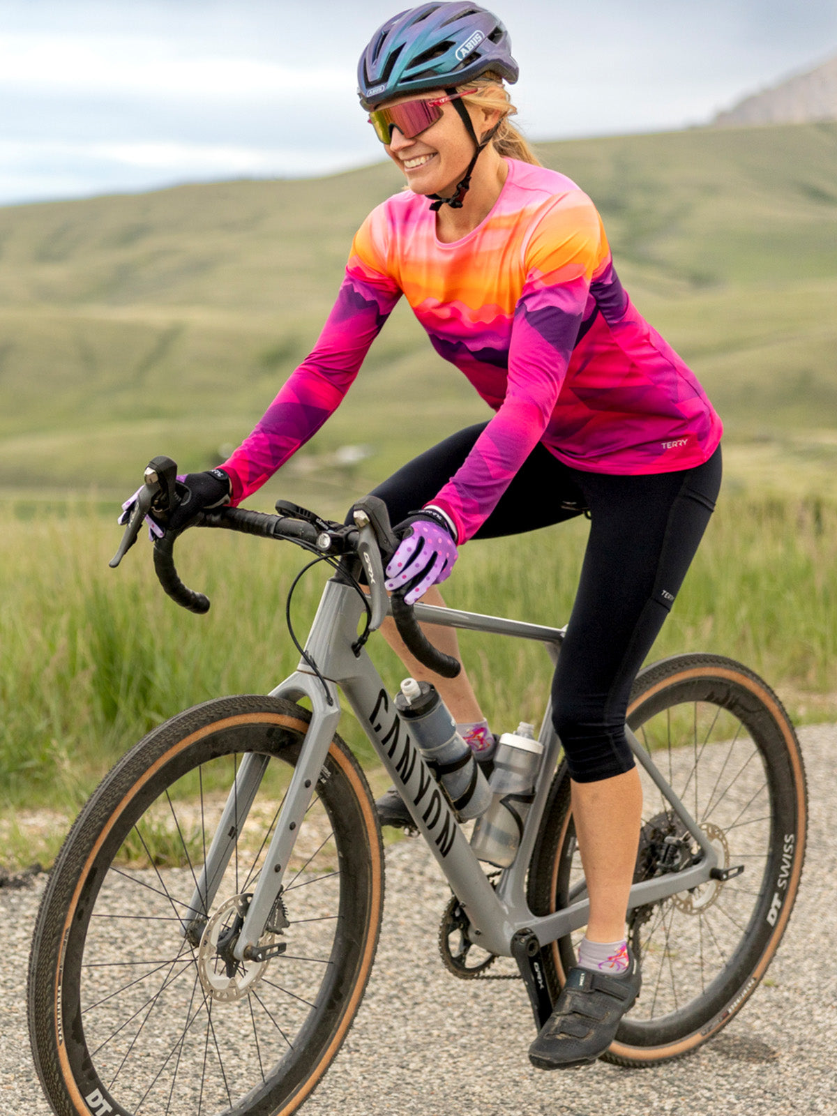 Terry Soleil Long Sleeve Bike Top in color || Impasto Stripe