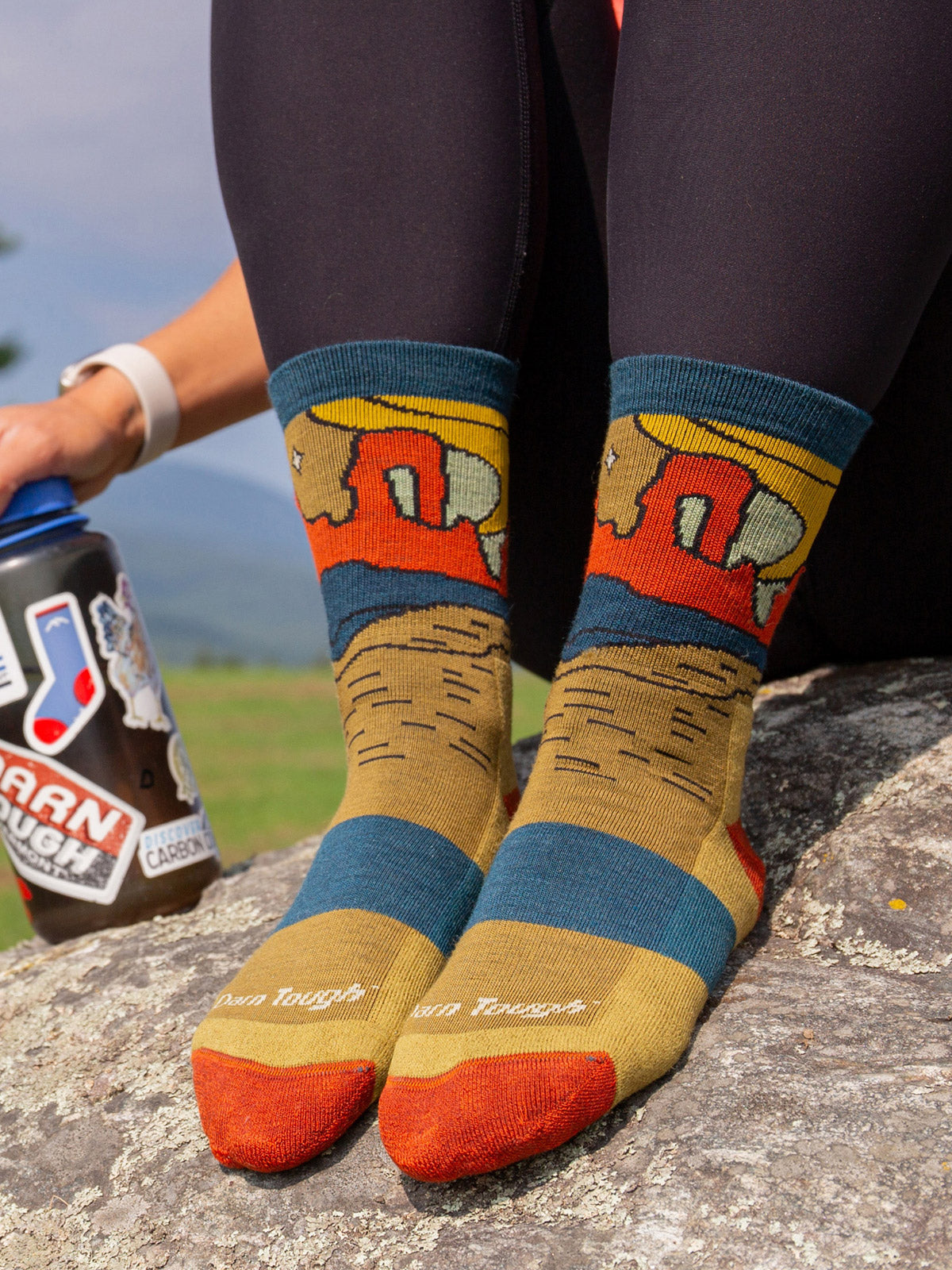 Darn Tough Celeste Micro Crew Midweight Bike Sock in color || sandstone