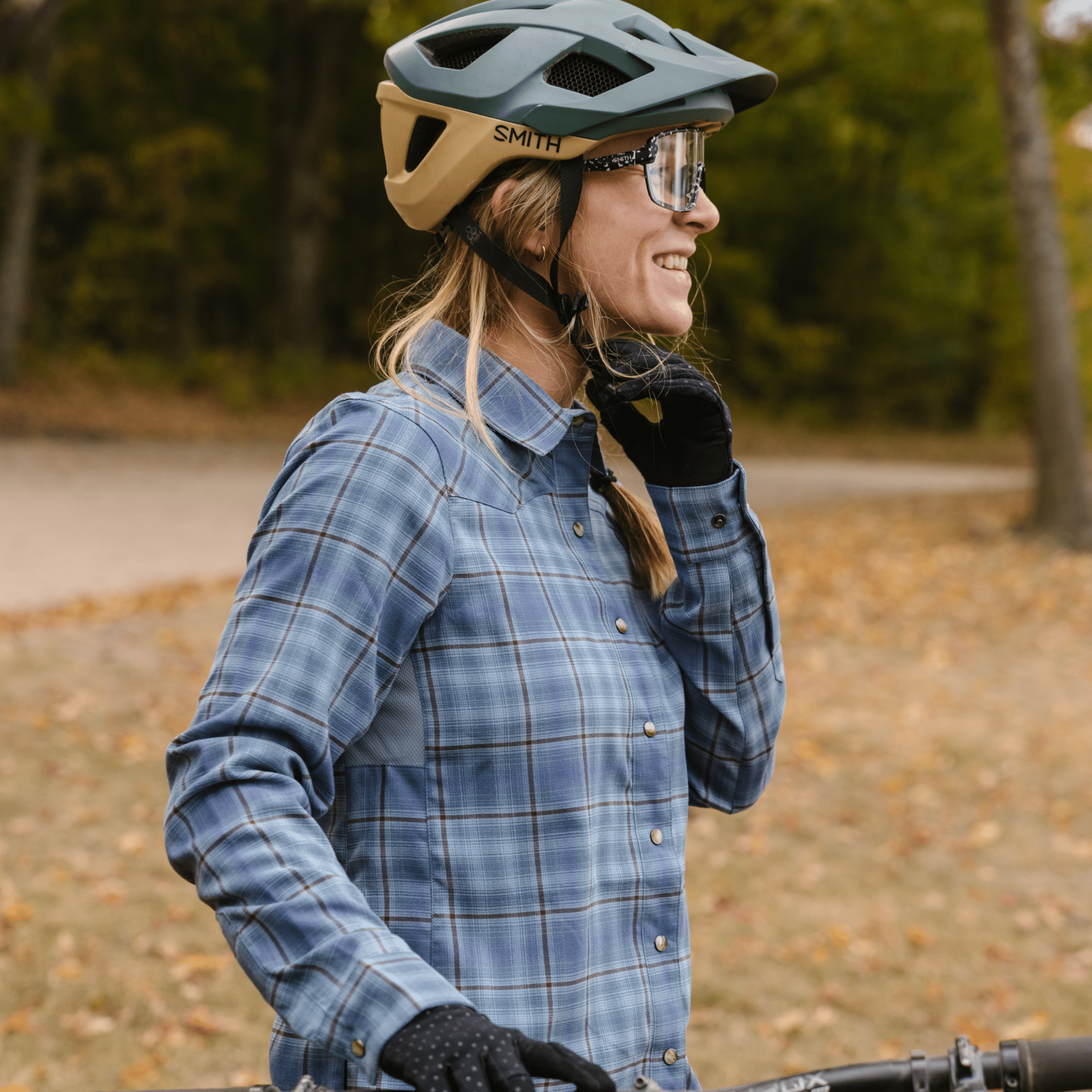 Club Ride Liv'n Flannel || Faded Denim